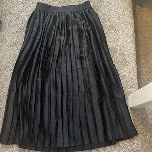 Lululemon satin feeling skirt